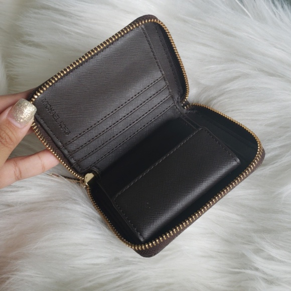 Brown Michael Kors Signature Wallet! - Picture 3 of 6